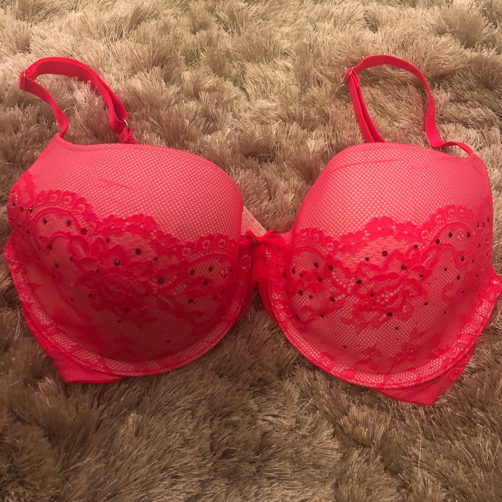 Victoria’s Secret bra